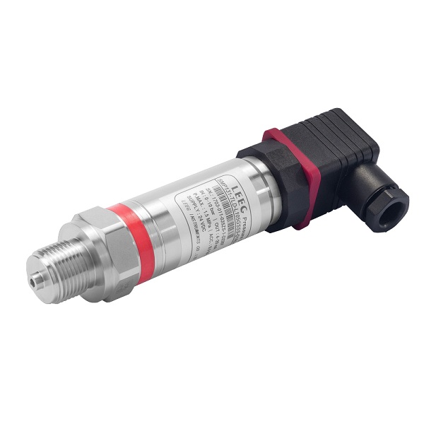 Compact gauge pressure transmitter