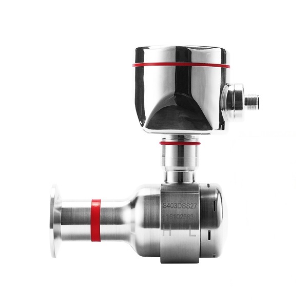 Flush diaphragm gauge pressure transmitter